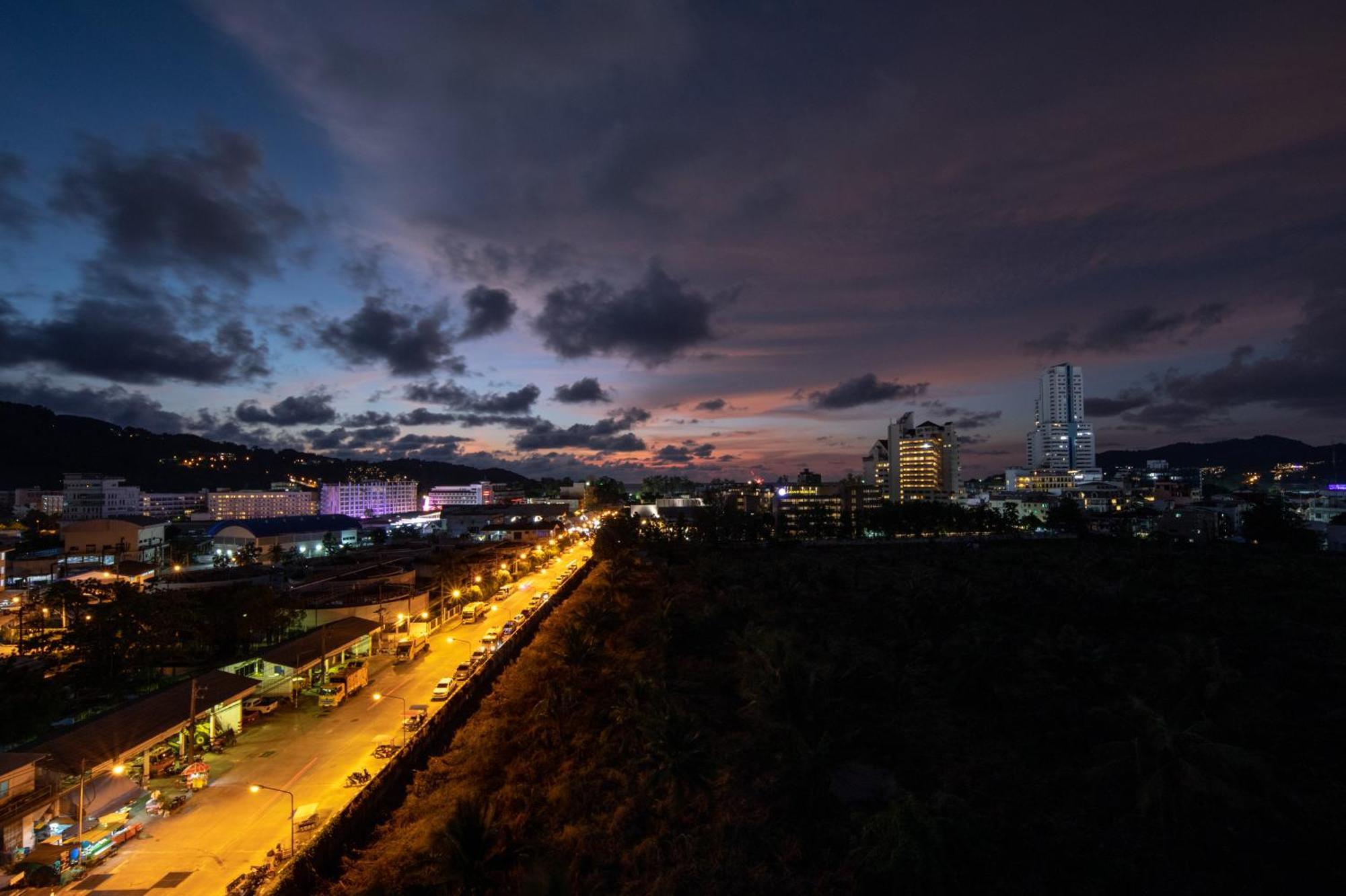 Patong Diamond Hotel Екстер'єр фото