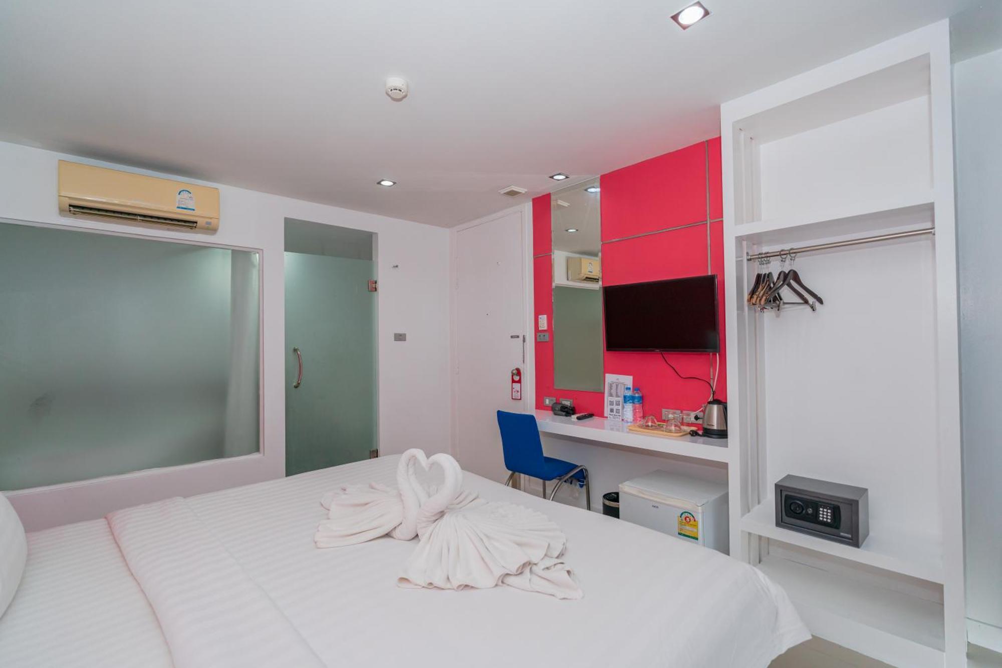Patong Diamond Hotel Екстер'єр фото