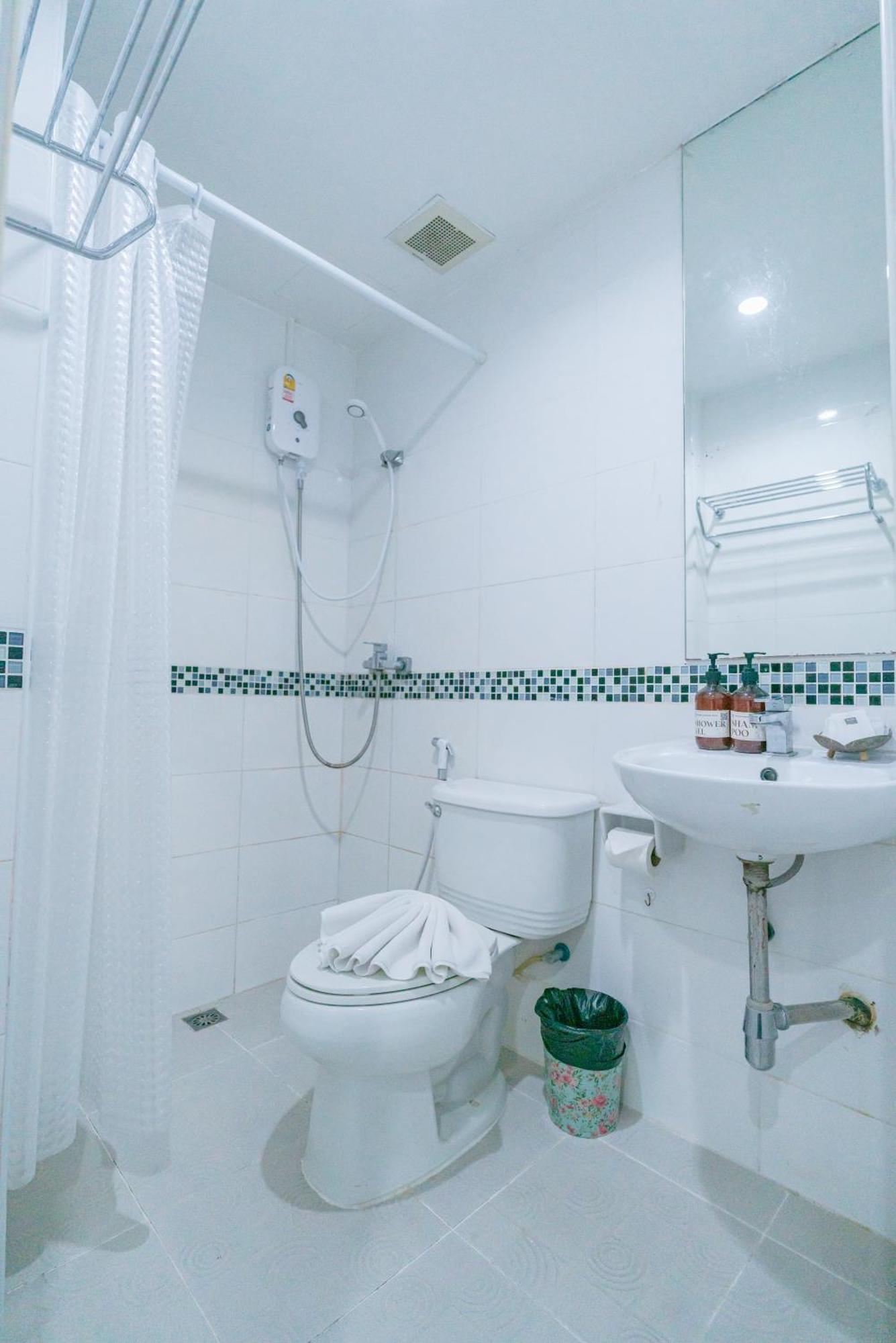 Patong Diamond Hotel Екстер'єр фото